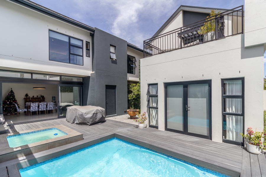 6 Bedroom Property for Sale in Pearl Valley at Val de Vie Western Cape